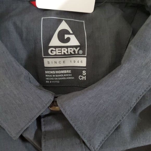 NWT Gerry Woven Camp Shirt Men's, Button Down, Gray & Green size SMALL, x2 - Picture 5 of 5